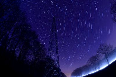 Pylône Startrails_5359350862_l.jpg
